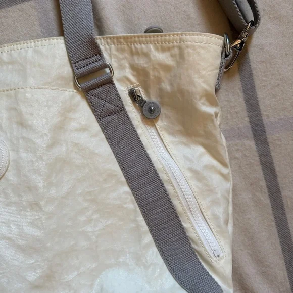 Kipling Cream and Gray Overnight Tote Bag - Picture 6 of 14
